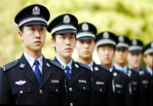 四川高职院校回应“招保安要硕士”：没编制，但通过考试有机会拿到