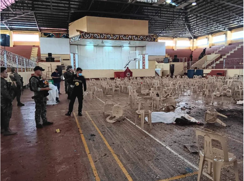 菲律宾一大学体育馆爆炸已致4死50伤