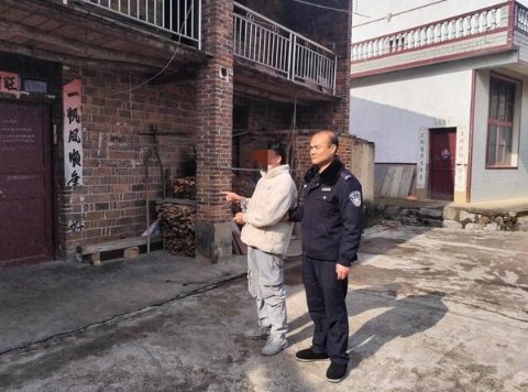 邵阳00后小伙盗窃发小爷爷1万元，退回后以为“没事了”，已被抓