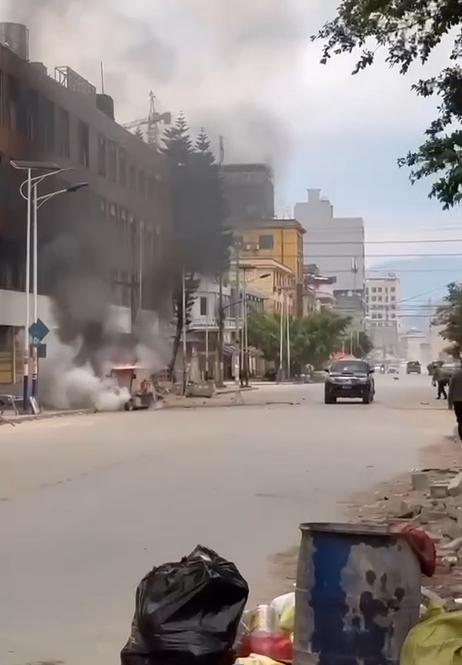 缅军向老街扔炸弹，炸死了好几个中国人